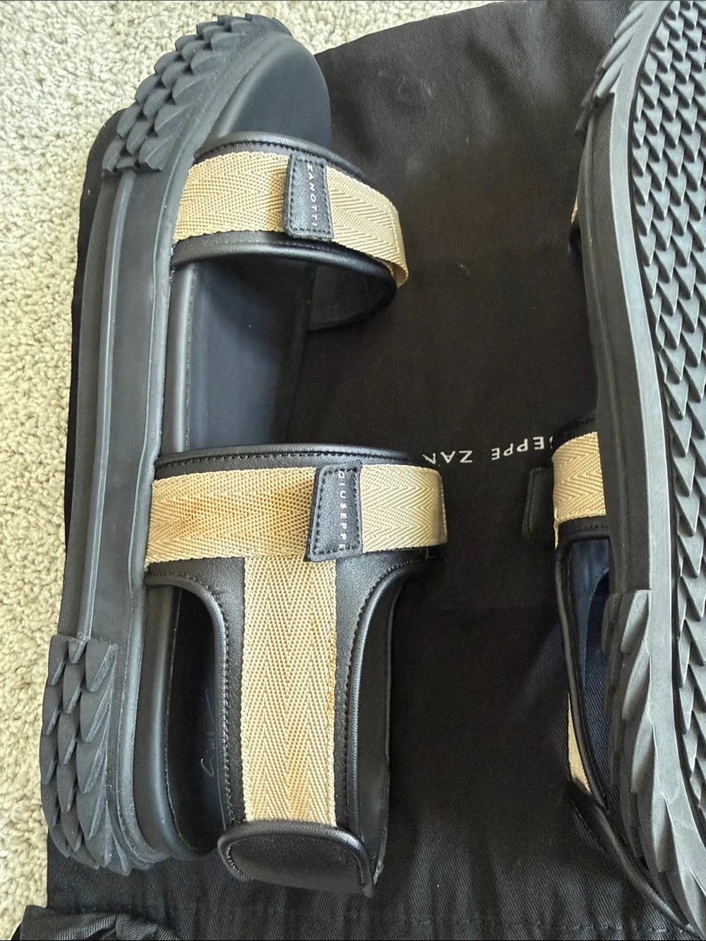 Giuseppe Zanotti Men’s Beige and Black Strap Sandals